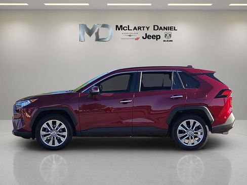 Used 2021 Toyota RAV4 Limited w/ Limited Grade Weather Package AWD/4WD image 3