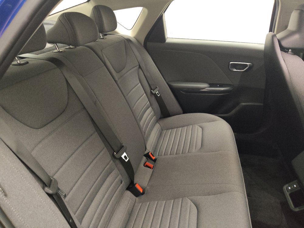 Used 2025 Kia K4 EX FWD image 19