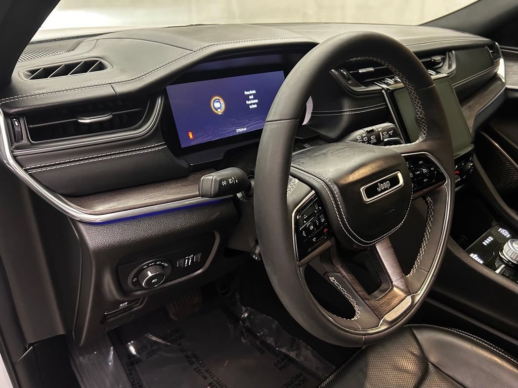 Used 2023 Jeep Grand Cherokee L Overland AWD/4WD image 12