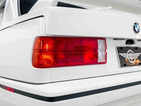 Used 1990 BMW M3 Coupe RWD image 28
