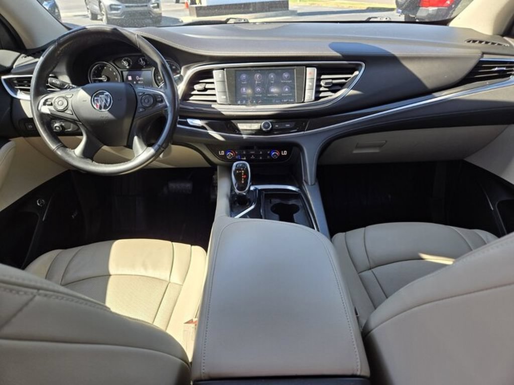 Used 2020 Buick Enclave Premium w/ Sun and Sites Package FWD image 17