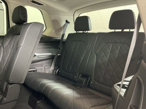 Certified 2025 BMW X7 xDrive40i w/ Premium Package image 28