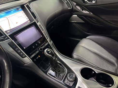 Used 2017 INFINITI Q60 2.0t w/ Premium Plus Package 2.0T AWD/4WD image 45