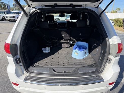 Used 2019 Jeep Grand Cherokee Overland image 13