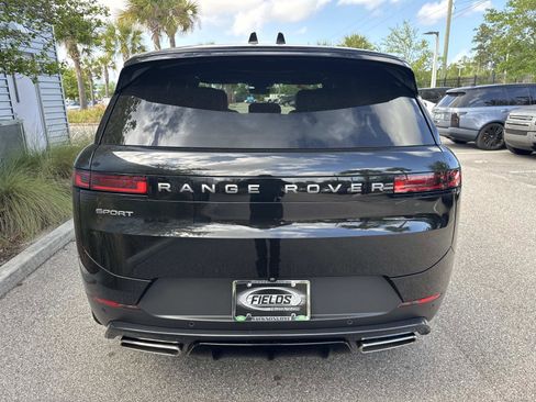 Certified 2025 Land Rover Range Rover Sport AWD/4WD image 7