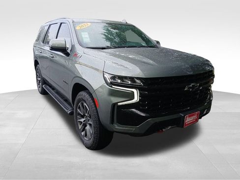 Used 2023 Chevrolet Tahoe Z71 w/ Luxury Package AWD/4WD image 15