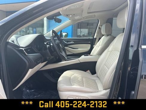 Used 2023 Buick Enclave Avenir AWD/4WD image 19