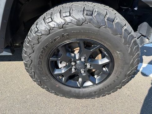 Used 2020 Jeep Wrangler Unlimited Sport AWD/4WD image 25