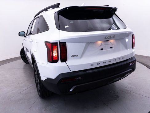 Used 2022 Kia Sorento S AWD/4WD image 10
