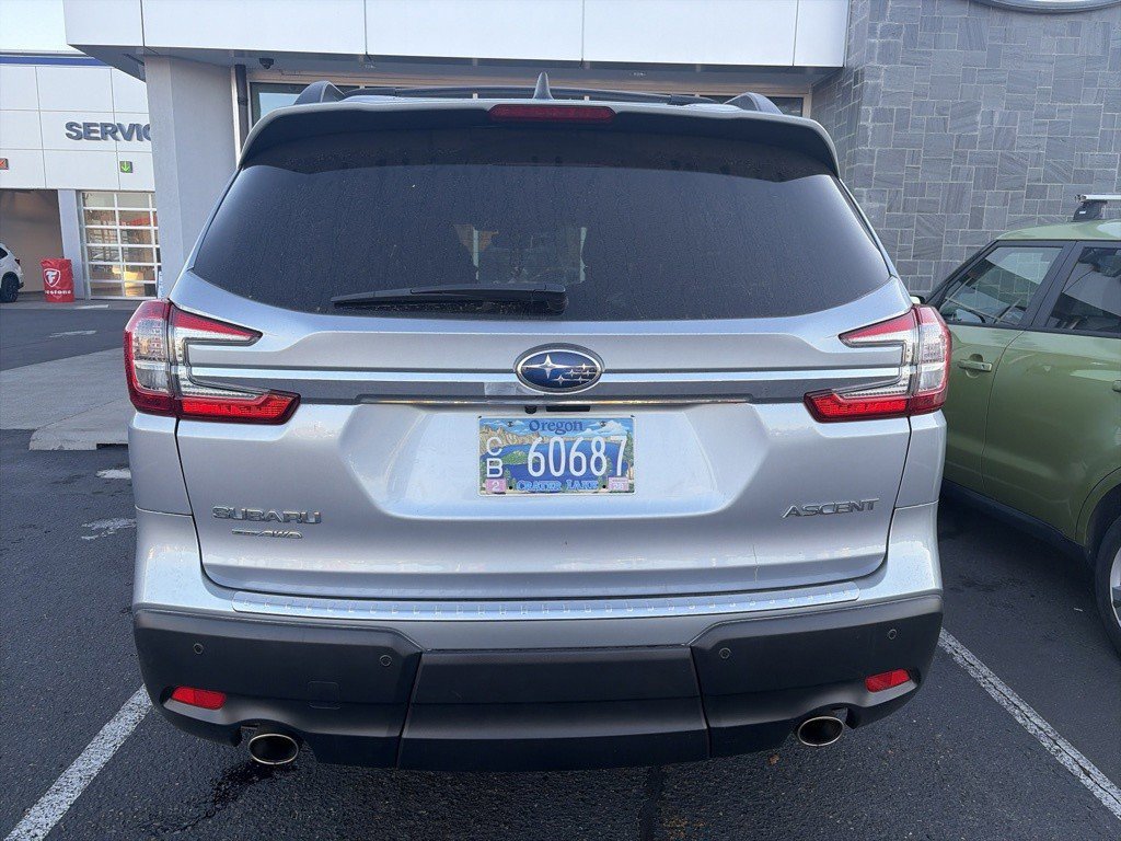 Used 2024 Subaru Ascent Premium w/ Convenience Package AWD/4WD image 6