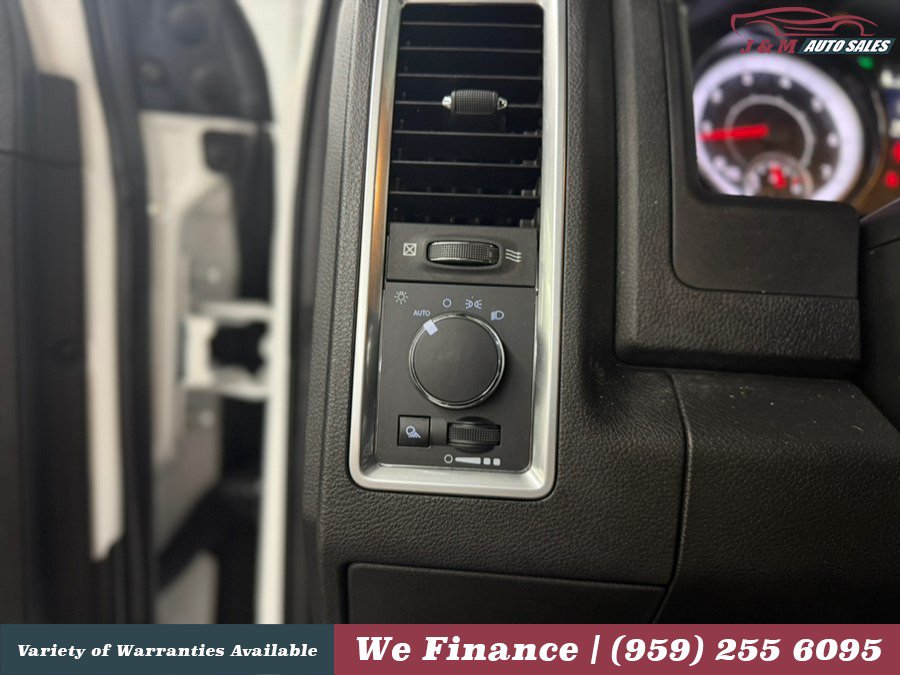 Used 2022 RAM 1500 Warlock AWD/4WD image 26