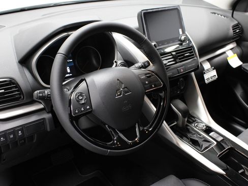 New 2026 Mitsubishi Eclipse Cross SE image 17