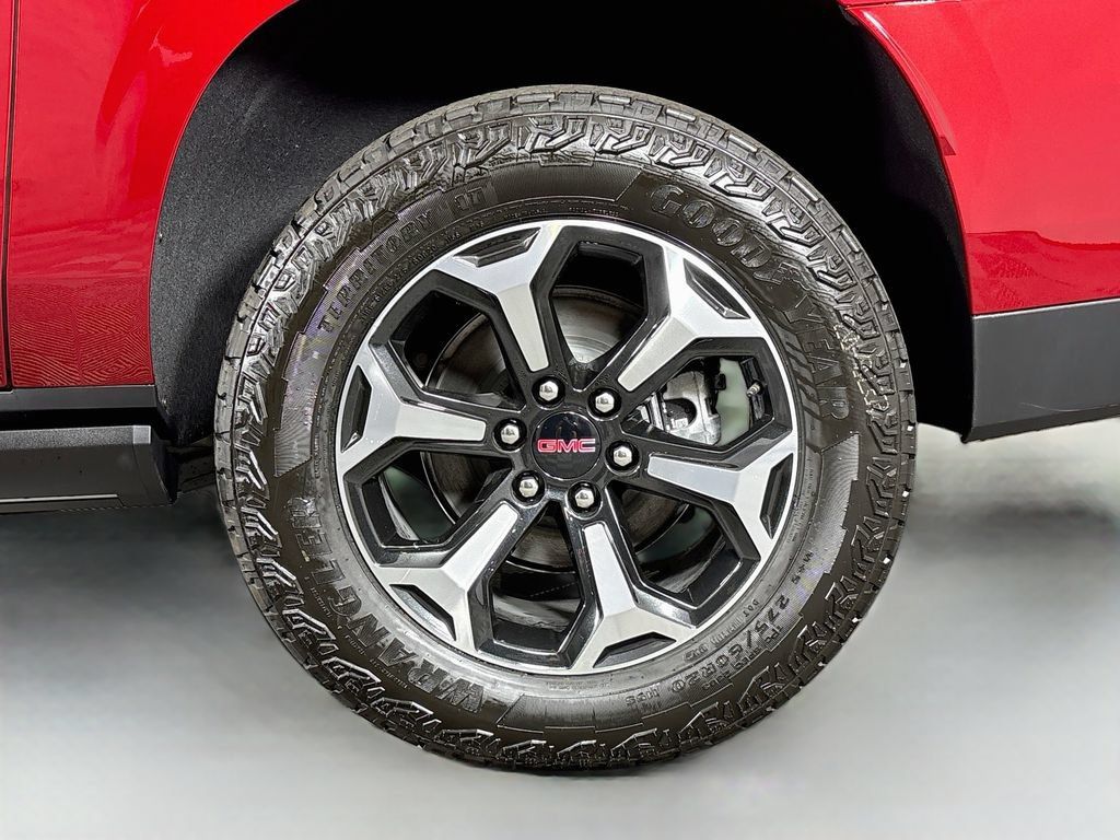 New 2026 GMC Yukon XL AT4 w/ AT4 Premium Package AWD/4WD image 33