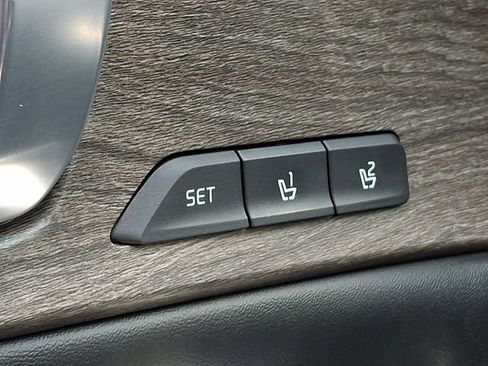 Certified 2022 Kia Sorento SX Prestige AWD/4WD image 25