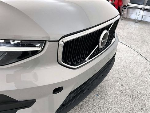 Certified 2023 Volvo XC40 B5 Core w/ Protection Package Premier image 37
