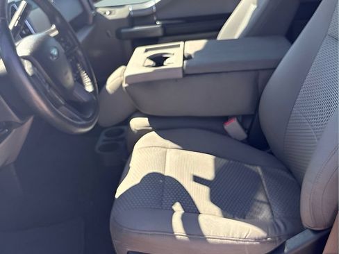 Used 2015 Ford F150 XLT w/ Equipment Group 302A Luxury RWD image 14