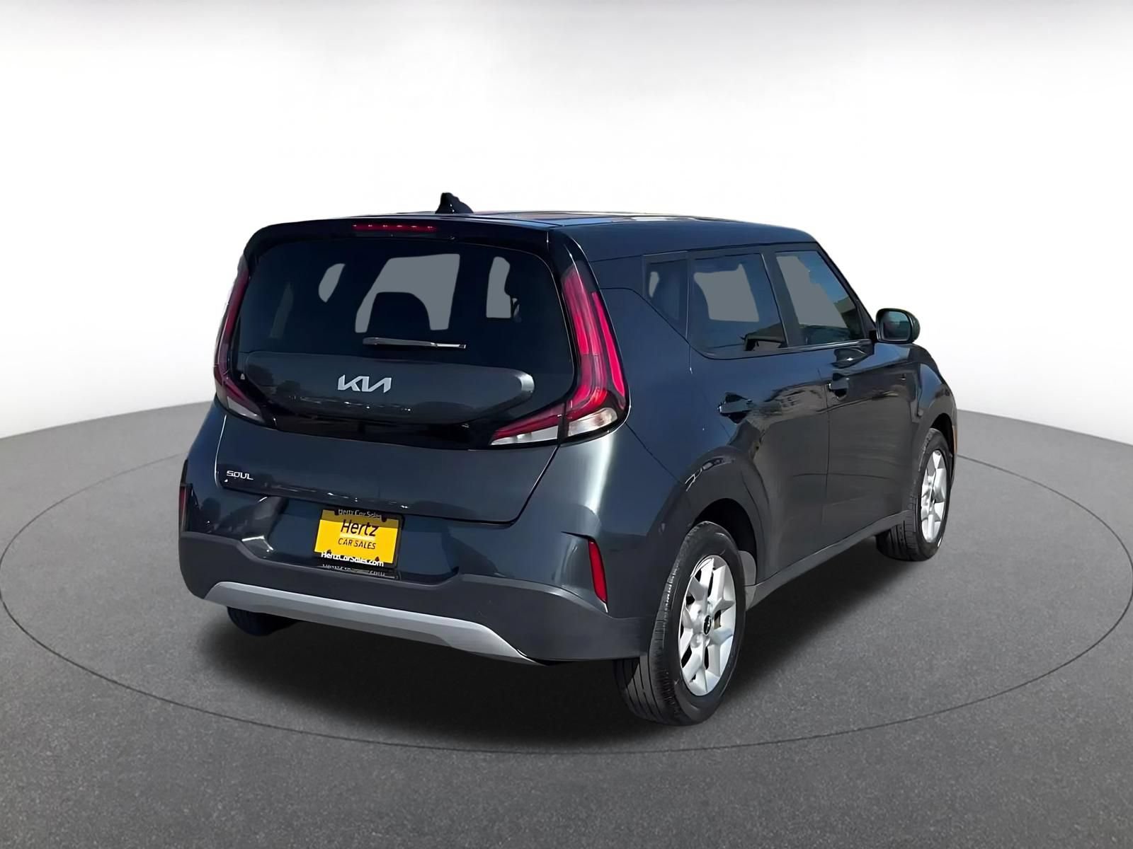 Used 2025 Kia Soul LX w/ LX Technology Package FWD image 13