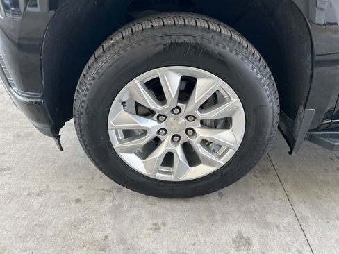 Used 2019 Chevrolet Silverado 1500 Custom image 11