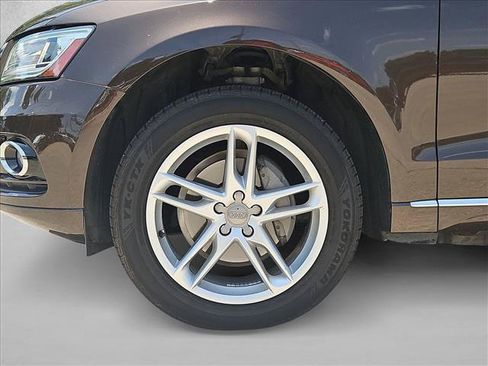 Used 2015 Audi Q5 2.0T Premium Plus w/ Technology Package AWD/4WD image 13