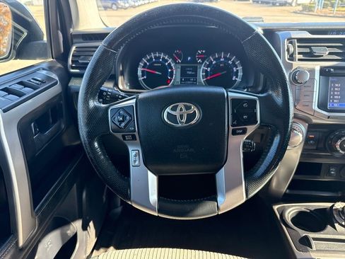 Used 2014 Toyota 4Runner SR5 image 23