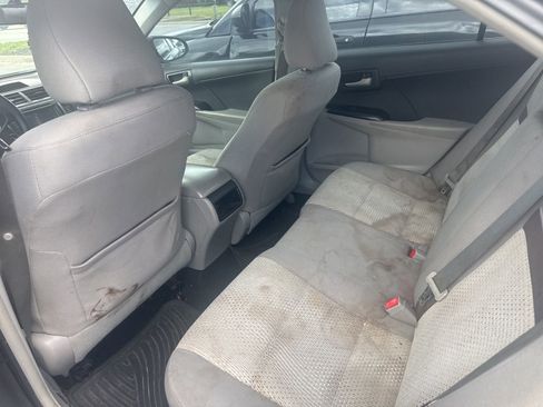 Used 2013 Toyota Camry LE FWD image 9