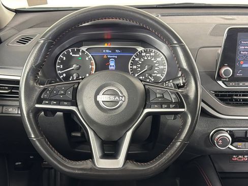 Used 2023 Nissan Altima 2.5 SR FWD image 23