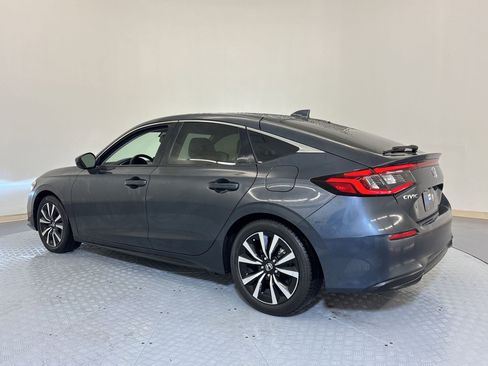 Used 2024 Honda Civic EX-L image 3