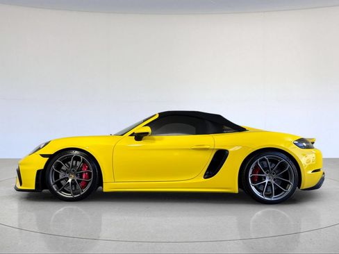 Certified 2022 Porsche 718 Boxster Spyder RWD image 2