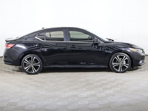 Used 2023 Nissan Sentra SR w/ SR Premium Package image 19
