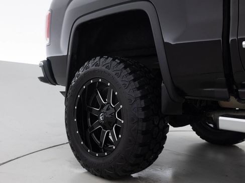 Used 2018 GMC Sierra 1500 SLT image 19