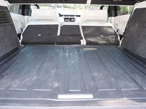 Used 2017 Land Rover Range Rover HSE image 62