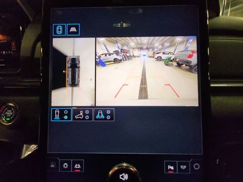 Certified 2026 GMC Terrain AT4 w/ Convenience Package III AWD/4WD image 19
