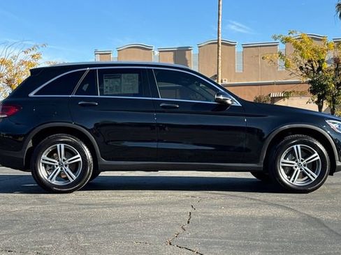 Used 2021 Mercedes-Benz GLC 300 image 3