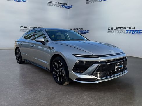 Used 2025 Hyundai Sonata SEL image 3