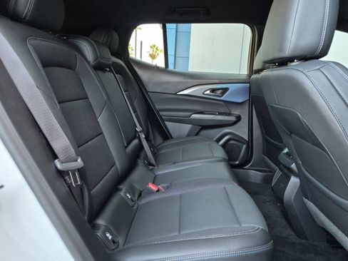 Used 2024 Chevrolet Equinox EV LT FWD image 27