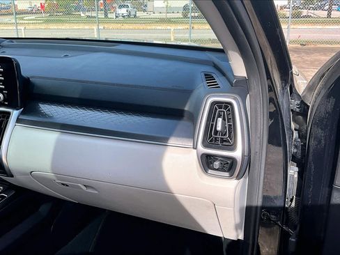 Used 2021 Kia Sorento S w/ Panoramic Sunroof Package image 17