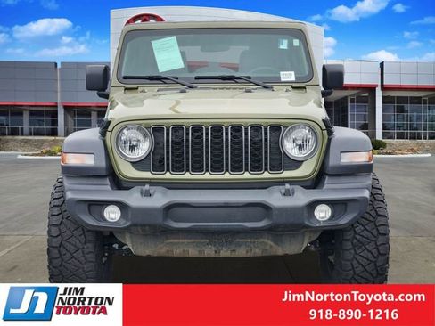 Used 2025 Jeep Wrangler Sport image 2