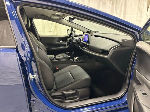 Used 2025 Toyota Prius XLE image 58