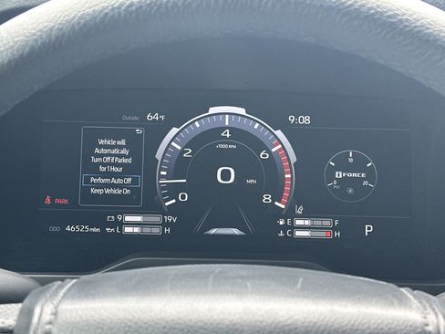 Used 2025 Toyota Tundra Limited AWD/4WD image 18