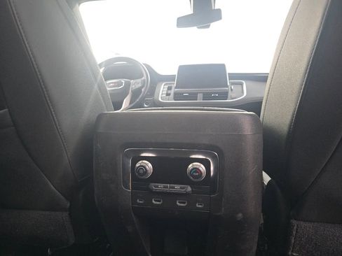 Used 2021 GMC Yukon XL SLT w/ Rear Media and Nav Package image 20