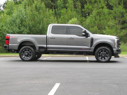 Used 2024 Ford F250 Lariat w/ Lariat Ultimate Package AWD/4WD image 4