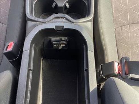 Used 2019 Toyota RAV4 XLE FWD image 22