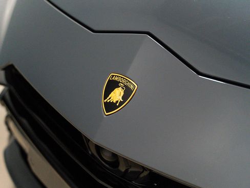 Used 2023 Lamborghini Urus S AWD/4WD image 95