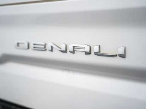 Used 2022 GMC Sierra 1500 Denali w/ Denali Reserve Package AWD/4WD image 10