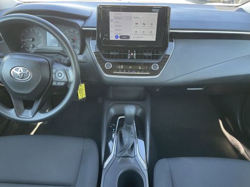 Used 2025 Toyota Corolla LE FWD image 13