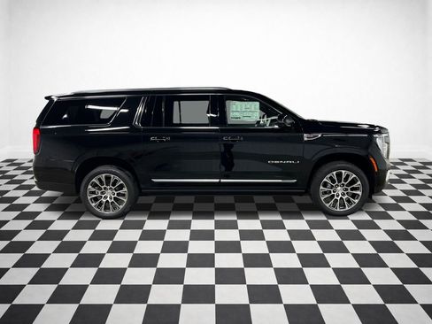 New 2026 GMC Yukon XL Denali AWD/4WD image 2