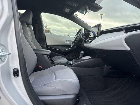 Used 2024 Toyota Corolla SE image 30