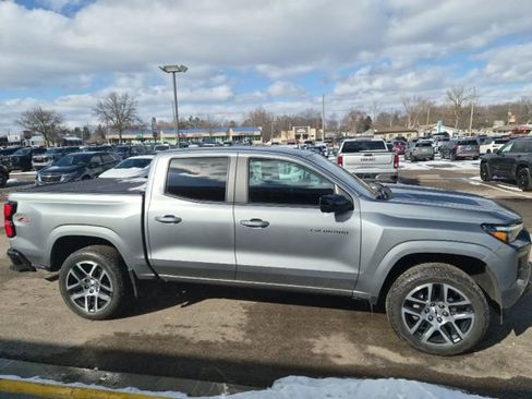 Used 2023 Chevrolet Colorado Z71 w/ Z71 Convenience Package 2 image 4