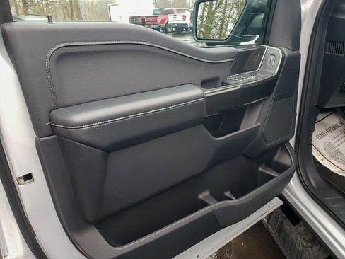 Used 2022 Ford F150 XLT w/ Equipment Group 302A High image 9