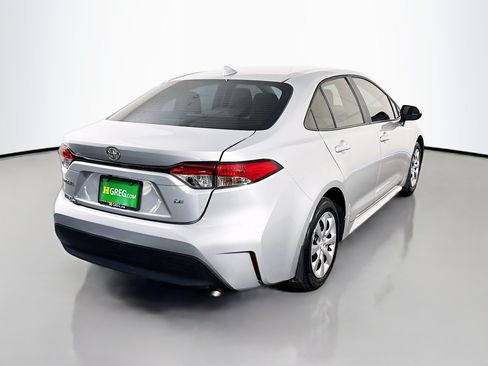 Used 2025 Toyota Corolla LE FWD image 10